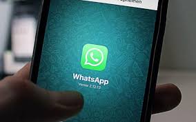 WhatsApp Now Lets iPhone Users Set It as Default Messaging App – A Game-Changer?