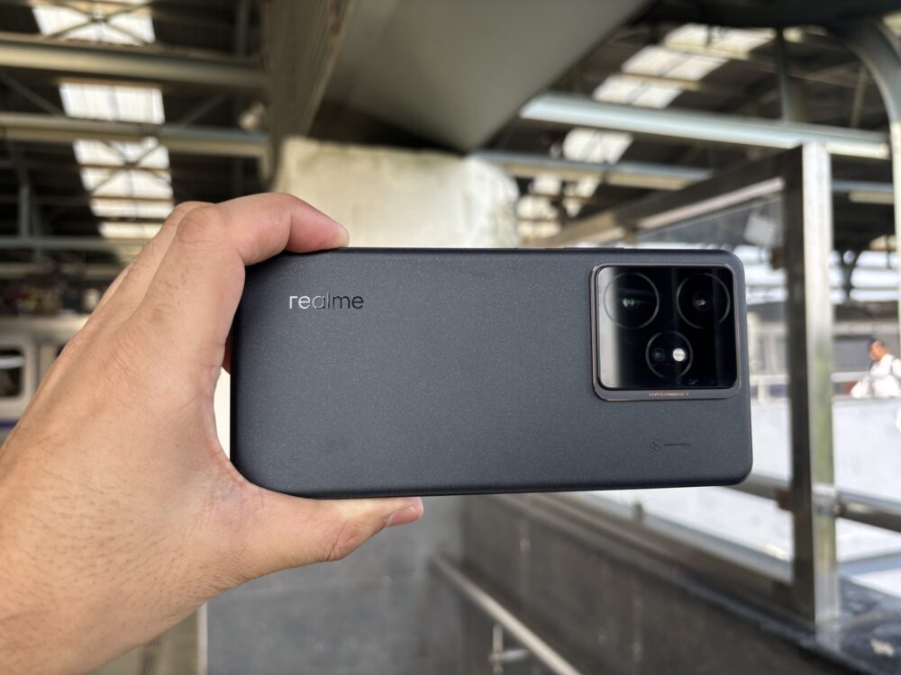 Realme GT 7 Review: A Game-Changer Under ₹40,000