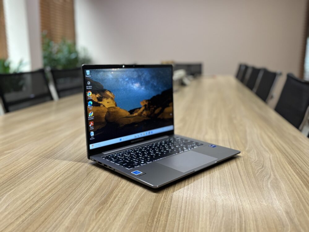 ASUS ExpertBook P3 Review: A Sleek Business Laptop That Gets Most Things Right