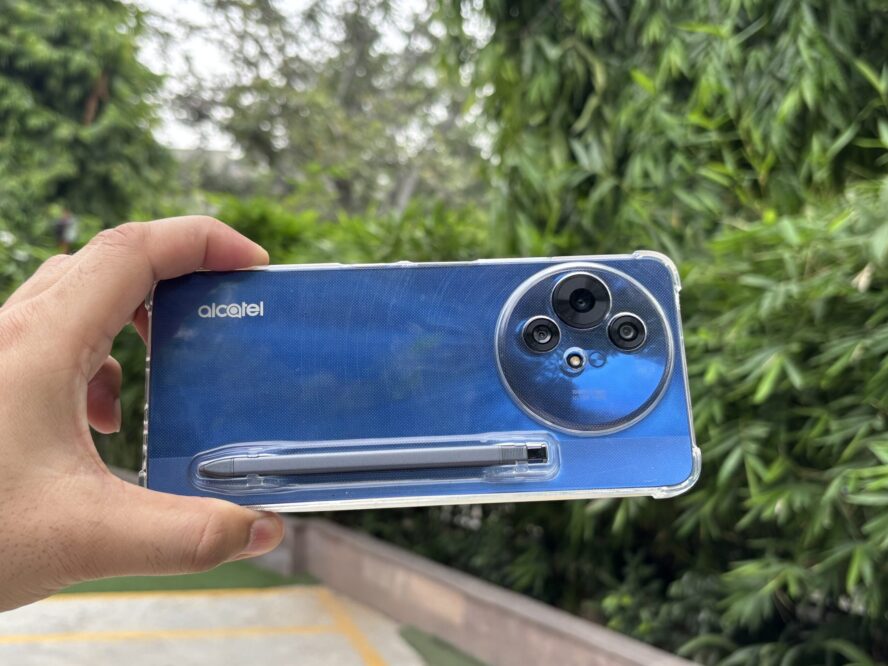 Alcatel V3 Ultra Review: Budget Phone With Stylus and Paper-Like Display, But Is It Worth ₹19,999?