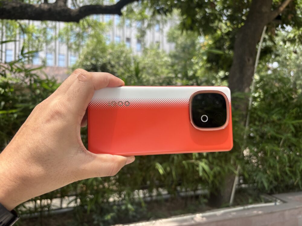 iQOO Neo 10 Review: A Powerhouse Under ₹32,000, But Is It Worth It?
