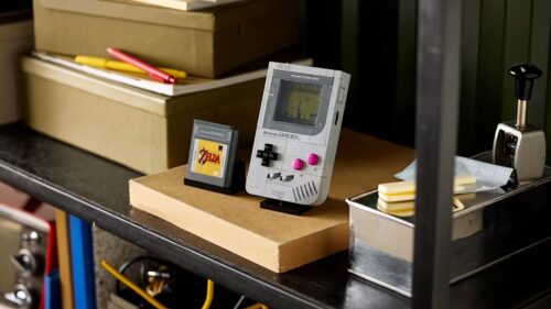 A Game Console Or a Time Machine? LEGO Game Boy Brings Back Childhood