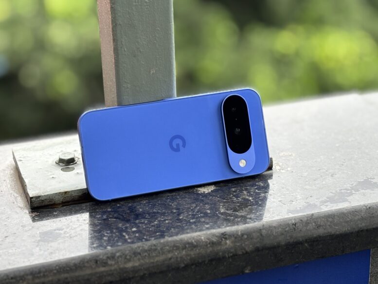 Pixel 10 Review: Google’s Compact Flagship Mixes AI Power and Camera Brilliance