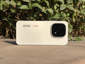 iQOO launches its first iQOO 15 Pop-Up Experience in Bengaluru