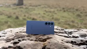 Samsung S26+ Review: A Balanced Flagship That Plays It Safe but Smart