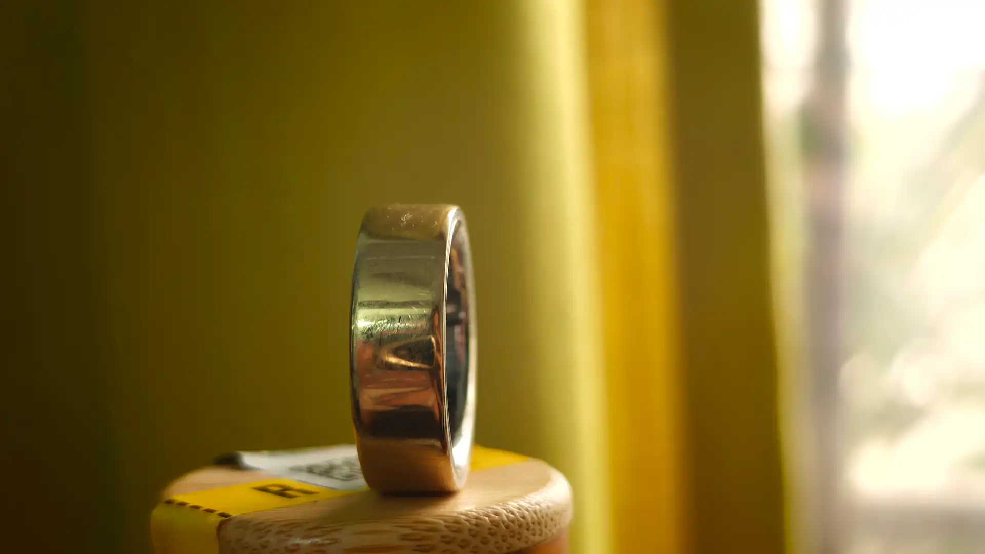 Oura Ring 4: A Quiet Health Tracker that Focuses on Recovery, Not Distractions